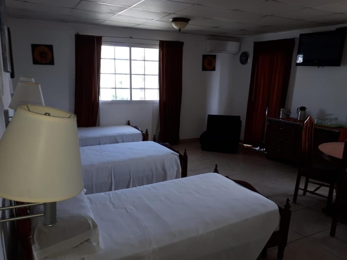 Hotel California Panama Екстер'єр фото