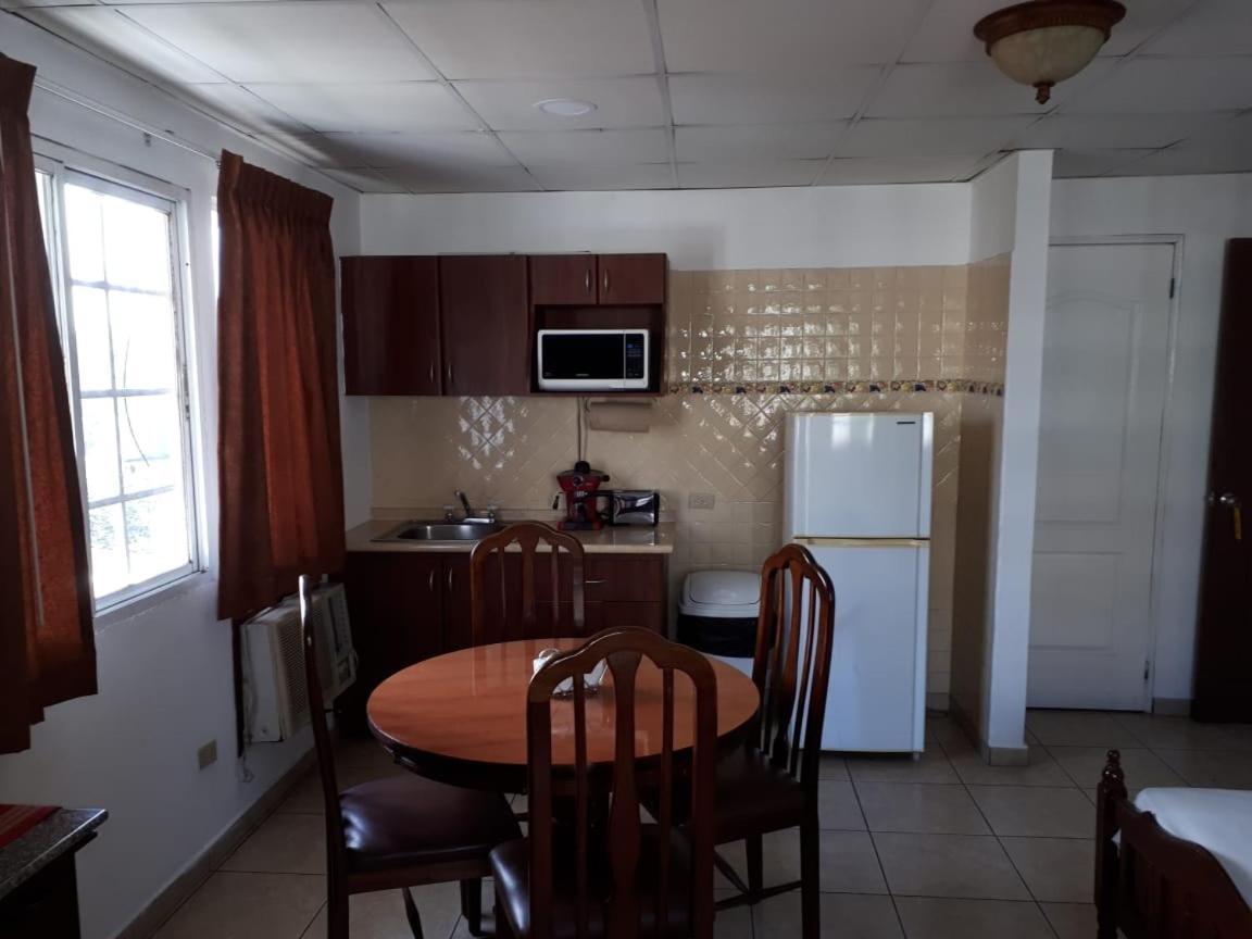 Hotel California Panama Екстер'єр фото