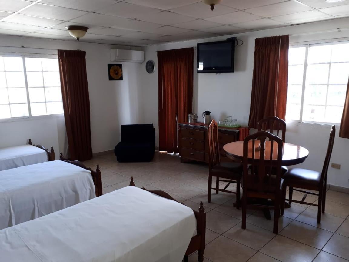 Hotel California Panama Екстер'єр фото