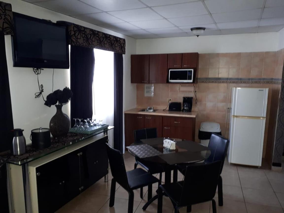 Hotel California Panama Екстер'єр фото